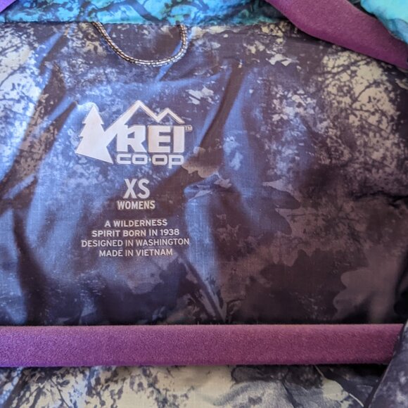 Blue REI Coop ski jacket in perfect condition, Extra Small - Picture 5 of 6